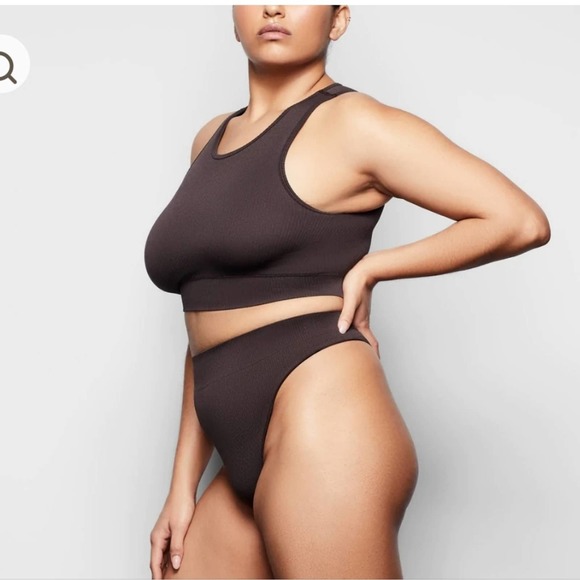 NWT SKIMS High Neck Bra - Soot XXS/XS - Picture 4 of 8